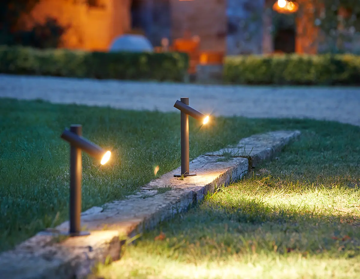 TIK BOLLARD SMALL OUTDOOR 